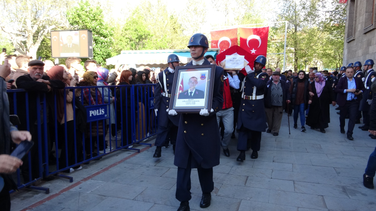 Şehit olan uzman onbaşı memleketi Isparta’da toprağa verildi