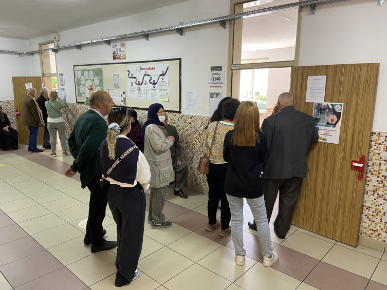 Konya’da oy kullanma işlemi başladı