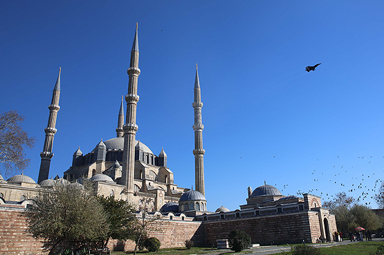 SOLOTÜRK 'altın üçgende' prova yaptı