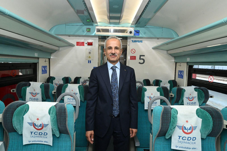 Milli Hızlı Tren'in ilk testi 2025'te yapılacak