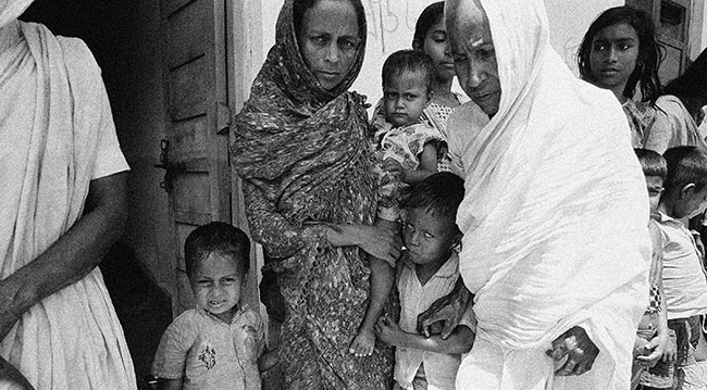 Doğu Pakistan'dan (Şu anki adıyla Bangladeş) Hindistan'a kaçan kadın sığınmacılar (1971) Fotoğraf: AP