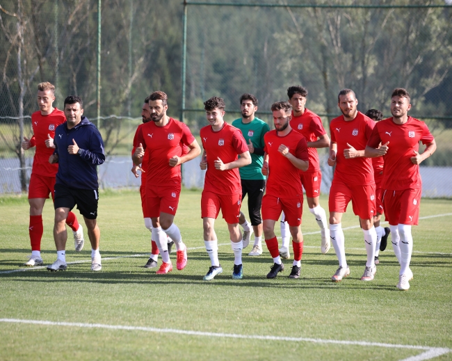 Rıza Çalımbay: Bu sene çok zor olacak