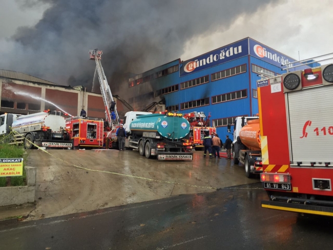 Trabzon'da sanayi bölgesinde yangın