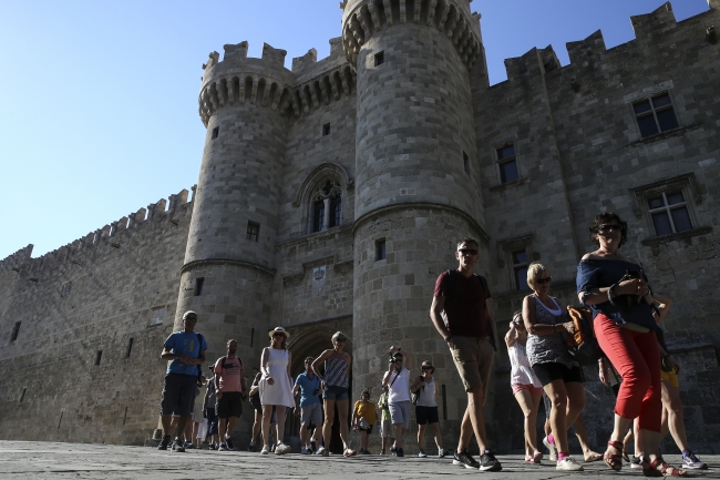 Şovalyeler adası Rodos'da zaman yolculuğu