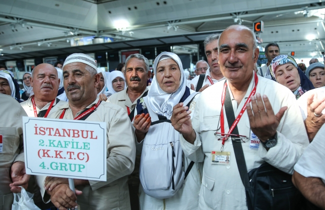 İstanbul'dan ilk Hac kafilesi uğurlandı