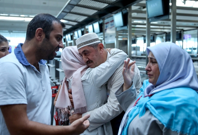 İstanbul'dan ilk Hac kafilesi uğurlandı