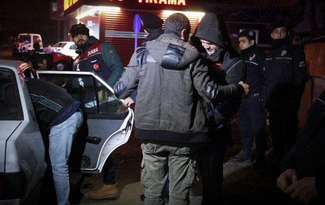 Bursa'da bin 100 polisle 'Huzur Operasyonu'