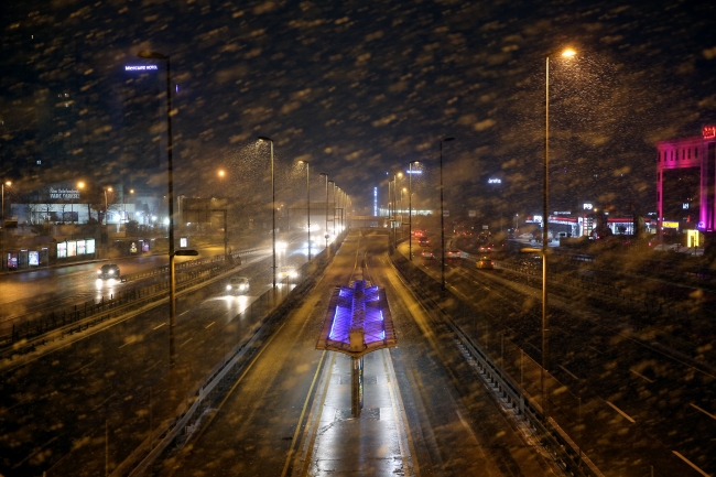 İstanbul beyaza büründü