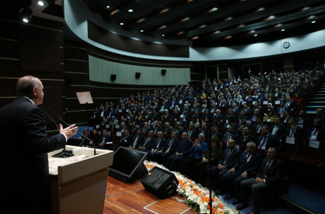 Cumhurbaşkanı Erdoğan'dan Macron'a: Haddini ve boyunu aşan beyan