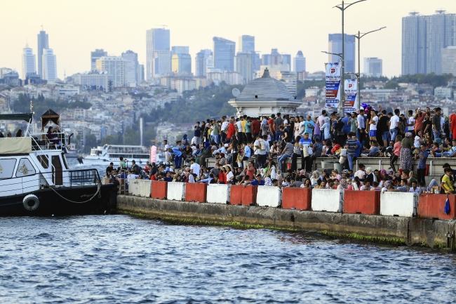 İstanbullular sahillere ve piknik alanlarına akın etti