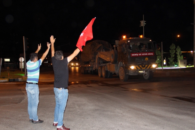 Suriye sınırına askeri sevkiyat devam ediyor