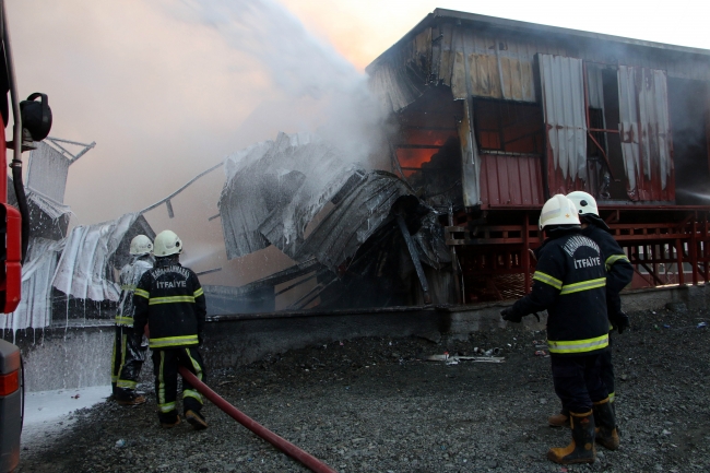 Kahramanmaraş'ta tekstil fabrikasında yangın