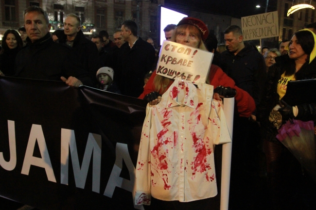 Sırbistan'da hükümet karşıtı protesto