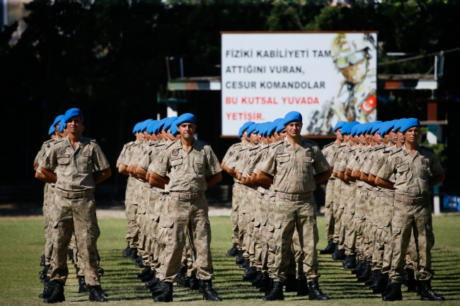 Kadın subay adayı komando kursunun birincisi oldu