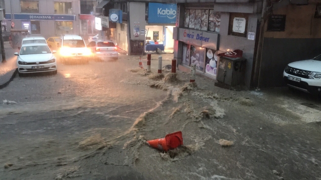 Zonguldak'ta sağanak zor anlar yaşattı