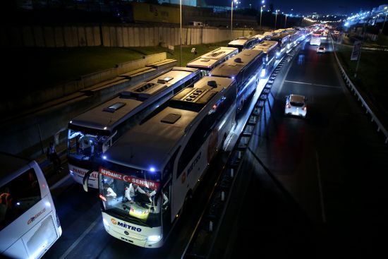 Büyük İstanbul Otogarı'nda bayram yoğunluğu