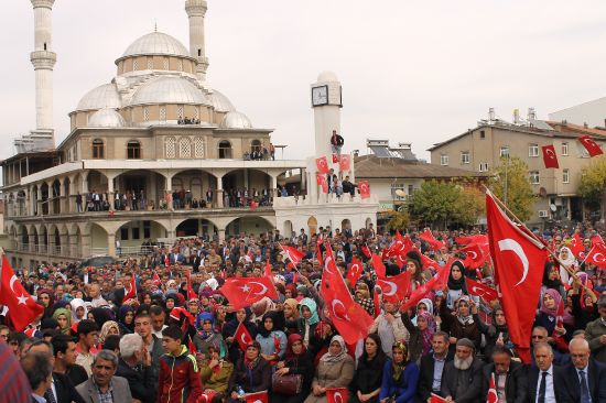 Bingöl'de "teröre lanet" mitingi düzenlendi