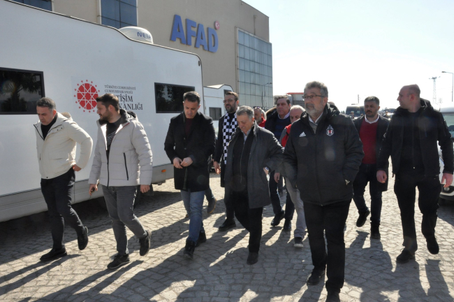 Beşiktaş depremzedeler için çadır kent kurdu