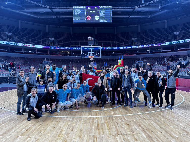 Türk Telekom Basketbol Takımı'ndan tarihi başarı