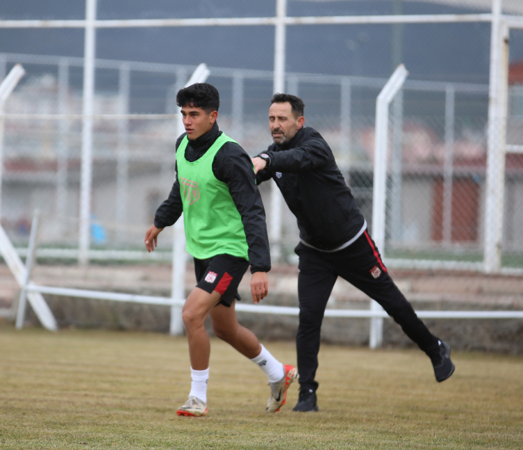 "Asker Bülent" ve gazi Osman Çakmak Sivasspor'da buluştu