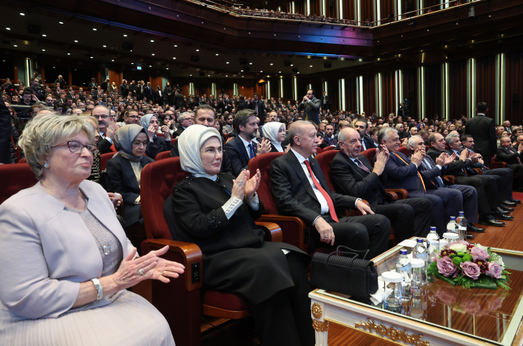 Cumhurbaşkanı Erdoğan, Sulyok ve Orban ile bir araya geldi