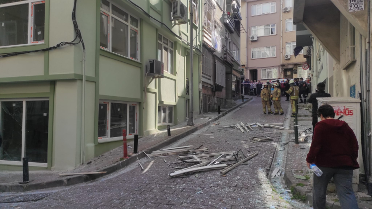 İstanbul'da bir evde doğal gaz patlaması