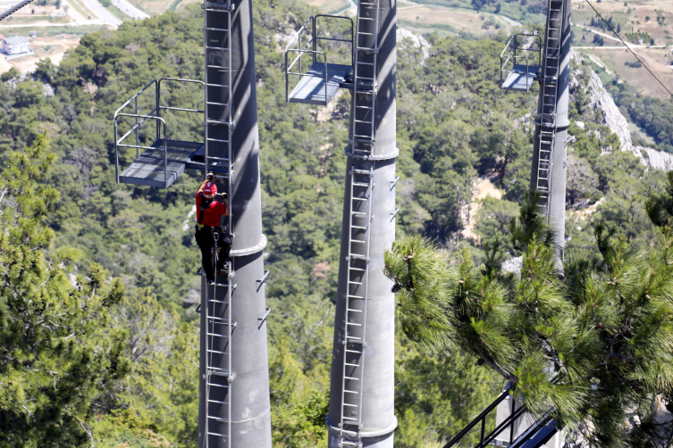 Antalya'daki teleferik kazasının zorlu kurtarma operasyonu