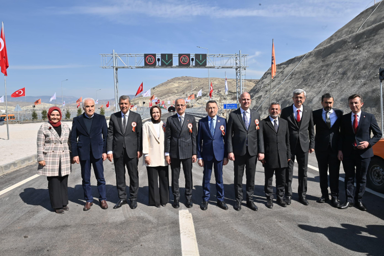 Nallıhan Köprüsü ve Kuş Cenneti Tüneli hizmete girdi