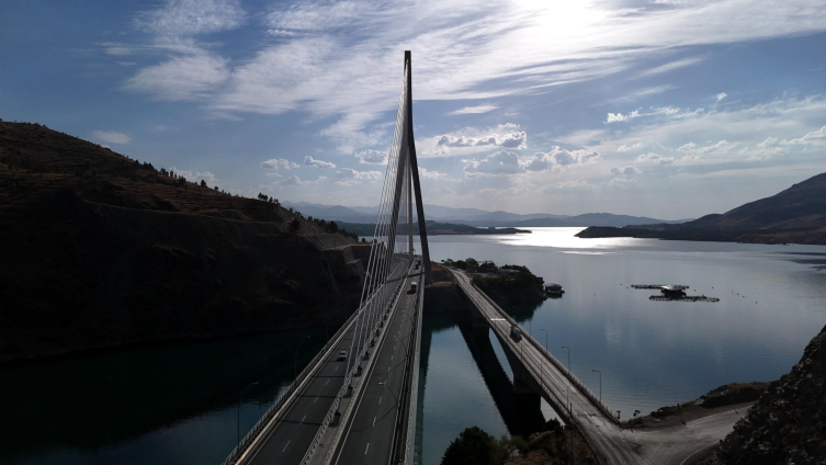 Kömürhan Köprüsü dünyanın en iyisi: Uluslararası Yol Federasyonu'ndan ödül