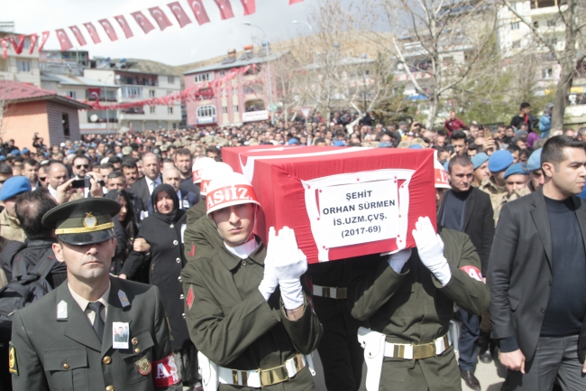 Afrin şehidi Sürmen'i binler uğurladı