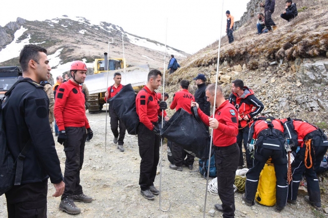 AA muhabirini arama çalışmaları 210 personelle sürüyor