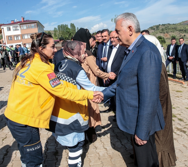 Başbakan Yıldırım bayramı baba ocağında karşıladı