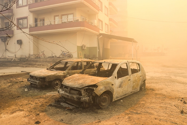 Hatay'da çıkan orman yangını 3 ilçeye yayıldı