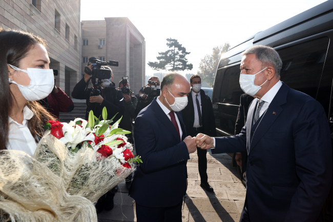 Bakan Akar'dan Kayseri Valiliğine ziyaret