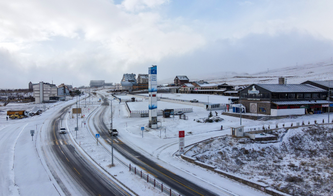 Erciyes Kayak Merkezi beyaza büründü