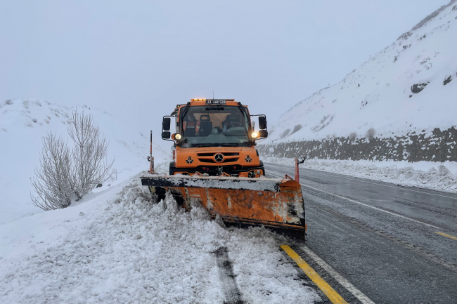 Tunceli'de kar kalınlığı 15 santimetreye ulaştı