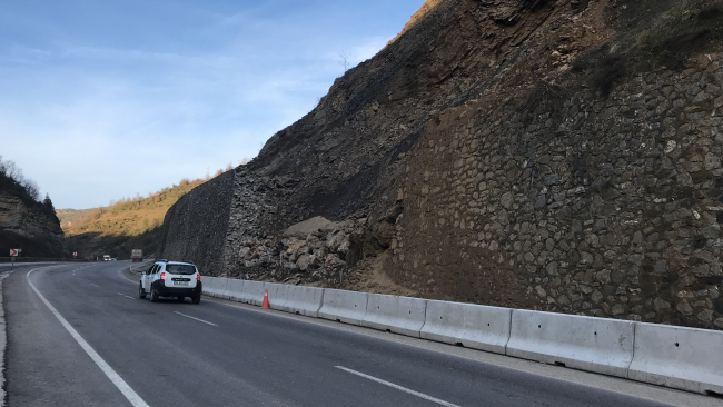 Zonguldak'ta kapanan yol ulaşıma açıldı