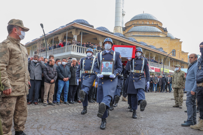 Şehit Mürsel Sunal son yolculuğuna uğurlandı