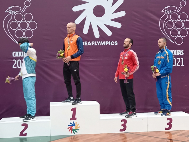 İşitme engelli karatecilerden Brezilya'da 2 gümüş, 3 bronz madalya