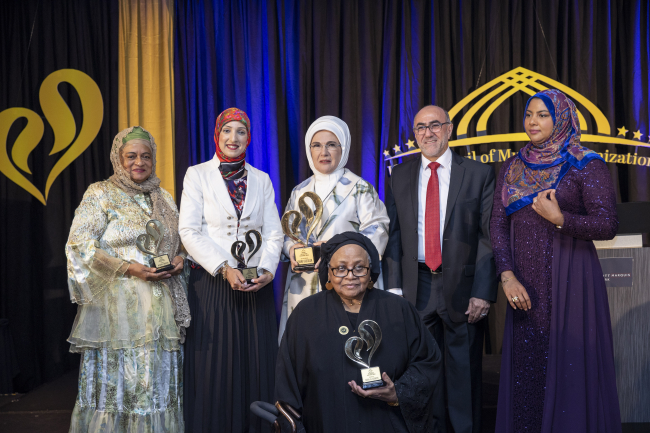 Emine Erdoğan'a ABD'de 'Uluslararası Müslüman Kadınlar Başarı ve Topluma Katkı Ödülü'