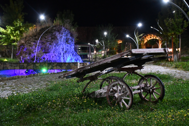 Sivas'taki 'Hobbit Evleri'ne yabancı turist ilgisi artıyor