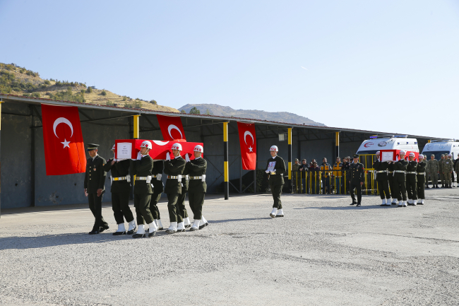 Irak'ın kuzeyinde şehit olan 2 asker törenle memleketlerine uğurlandı