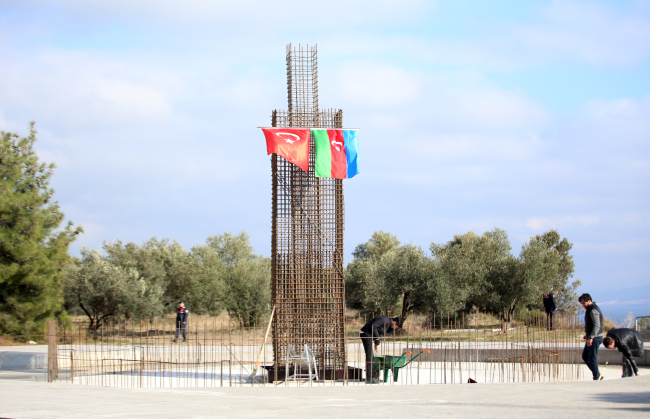 Çanakkale'de şehit olan Azerbaycanlı askerler için yapılacak anıtın temeli atıldı