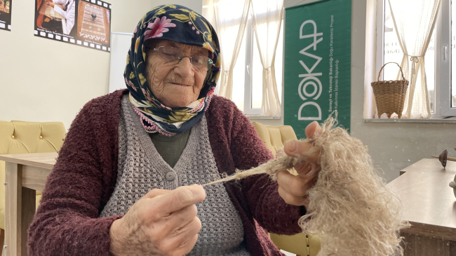 Rize'de eski okul binası kendir ipliği dokuma atölyesine dönüştürüldü