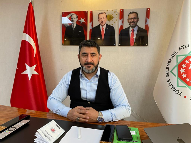 Fotoğraf: AA / Türkiye Geleneksel Atlı Spor Dalları Federasyonu Başkanı Zübeyir Bekiroğlu