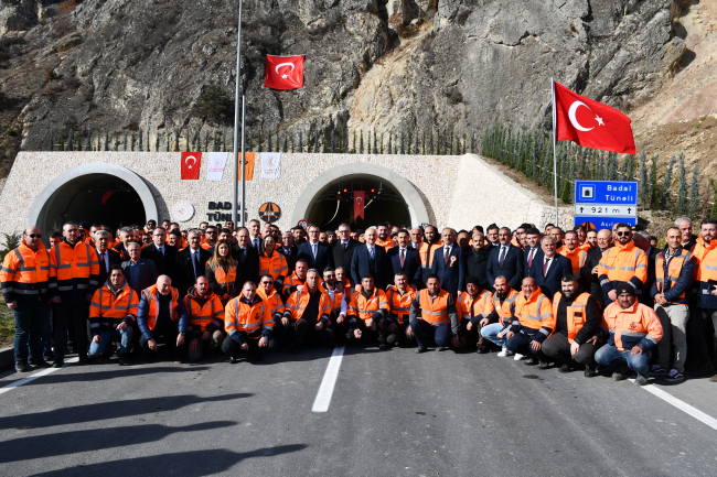 Cumhurbaşkanı Erdoğan: Cumhuriyetimizin ikinci asrını terakki devri haline dönüştürmekte kararlıyız