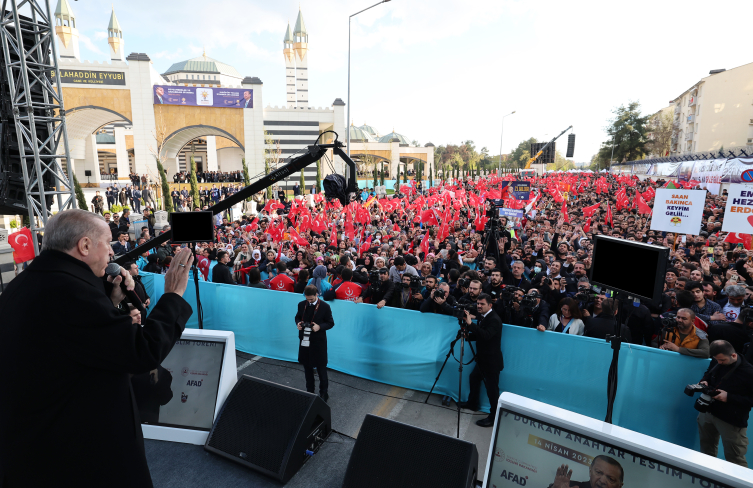 Cumhurbaşkanı Erdoğan: 14 Mayıs'ta yeni bir milli irade destanı yazacağız