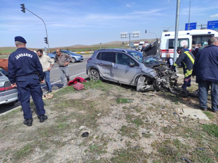 Konya'daki trafik kazalarında 9 kişi yaralandı