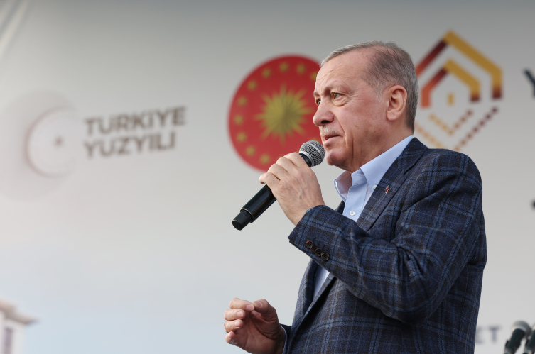 Cumhurbaşkanı Erdoğan: Ekonomik sıkıntıları yine biz çözeceğiz