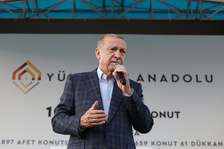 Cumhurbaşkanı Erdoğan: Ekonomik sıkıntıları yine biz çözeceğiz